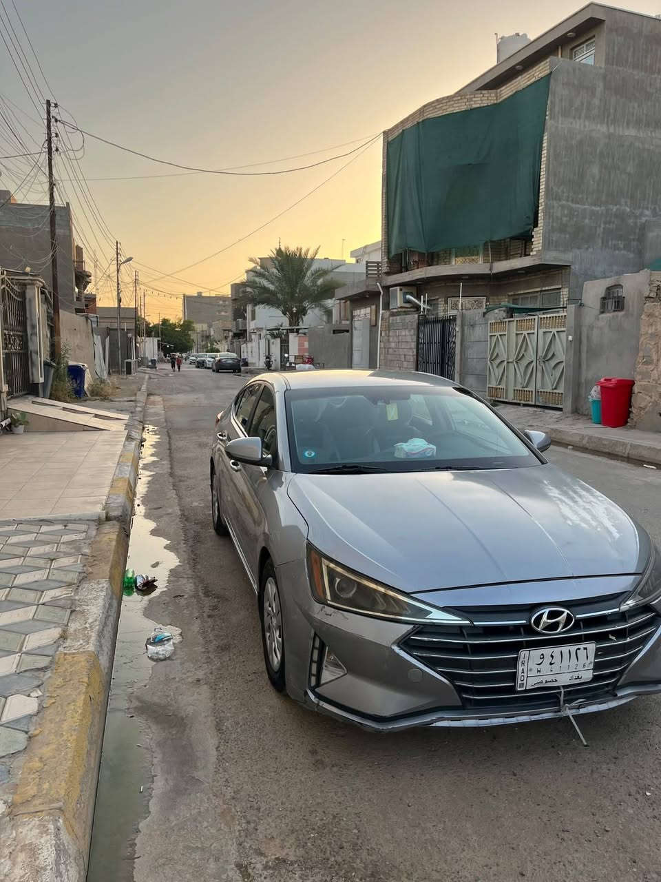 السلام عليكم 

النترا 2020 
وارد أمريكي 
تحديد مسار 
مثبت سرعه 
مانع انزلاق 
رادار 

محرك 2000 دوش 
ماشيه 104
الضرر بنيد فقط 
الرقم بغداد 
السياره ب اسمي تحويل ثاني يوم 

السعر (125)وفيها مجال 
العنوان /الأنبار الرمادي 
الرقم /***********
