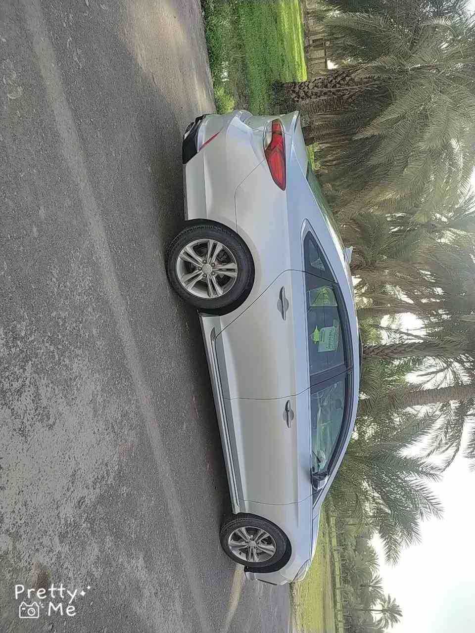 ياالله سلام عليكم سوناتا موديل 2018فول مواصفات sport أمريكي حادث جاملغ وبنيد رقم شمالي سنويه جديده ل2031هزه جديده                         تريد تحويل أو وكاله اني حاضر.    السعر 128وبيه مجال للشراي للاستفسار أتصل ***********.           ***********
