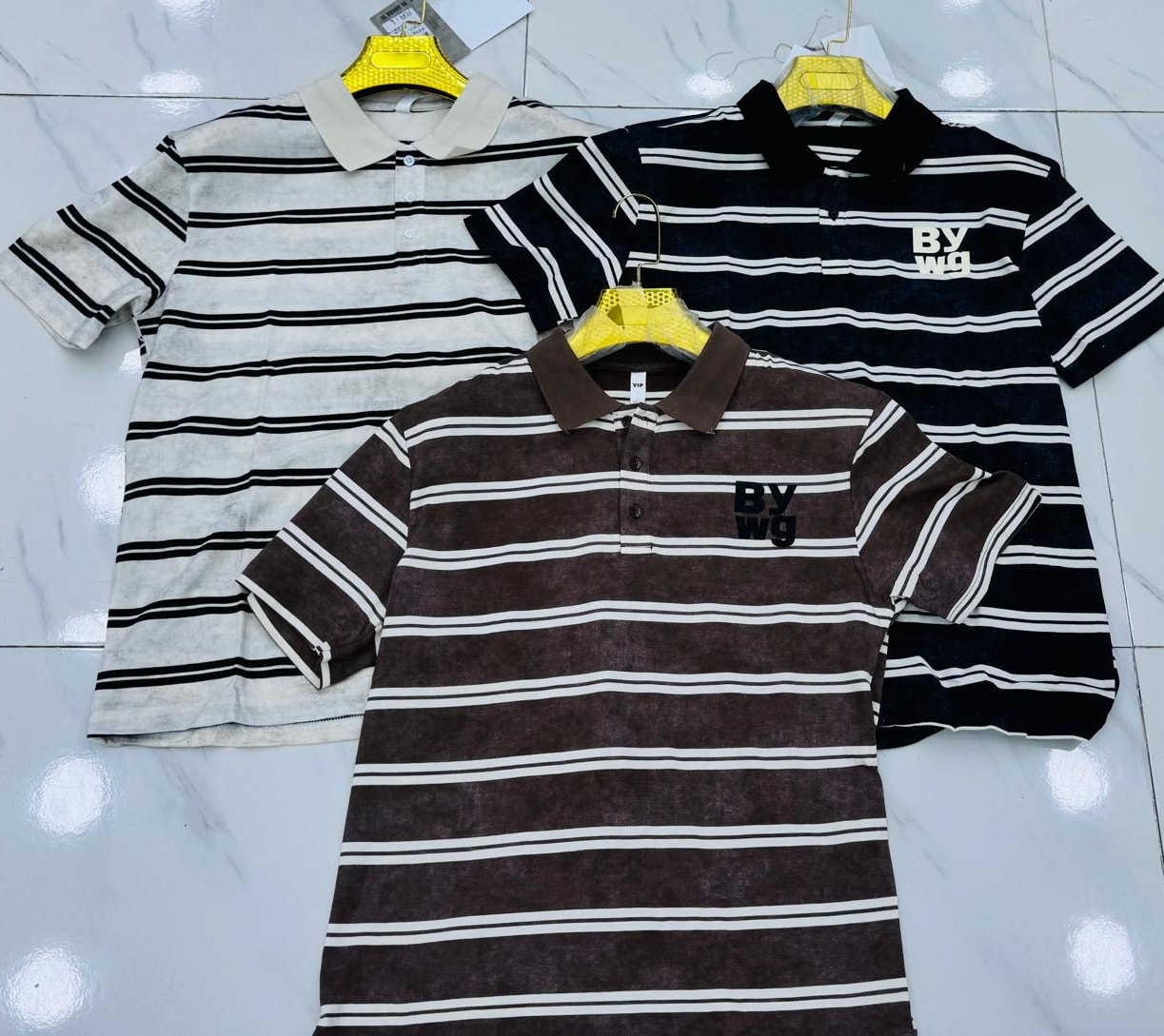 🌙✨ بمناسبة حلول شهر الخير والبركة ✨🌙
رمضان كريم عليكم وعلى أحبابكم 🤍
🔥 وصل الجديد من القمصان الرجالية الكاجوال 🔥
ستايلات مرتبة وأنيقة تناسب طلعات رمضان والسهرات 👕
✔️ خامة مريحة وخفيفة للصيام والجو
✔️ ألوان عصرية وموديلات شبابية
✔️ قياسات متوفرة للجميع
🌟 خلي إطلالتك برمضان غير ومميزة 🌟
📦 توصيل سريع لكل المناطق
📩 للحجز والاستفسار ع الصفحه


**إذا كنت صاحب هذا الإعلان وتريد حذفه لأي سبب، رجاءا أرسل رسالة إلى الدعم الفني**