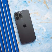 آيفون ١٣ برو ماكس • ٢٥٦ • بطارية ٨٠٪