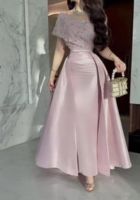 فستان • قياس ٤٠ • ملبوس ساعتين