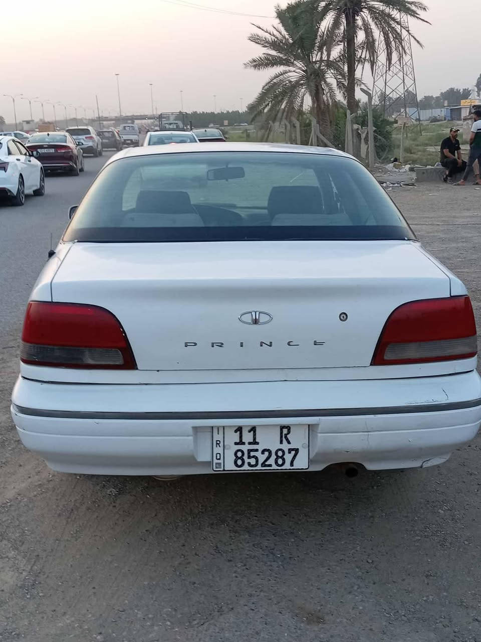 برنس ٩٦ نظيفه محرك مفتوح وكير أوتو ماتيك رقم بغداد انكليزي صبغ مابيه بس جاملغين السعر ٣٧ وبيها مجال حك جيه مكان بالوسفيه
***********

***********
