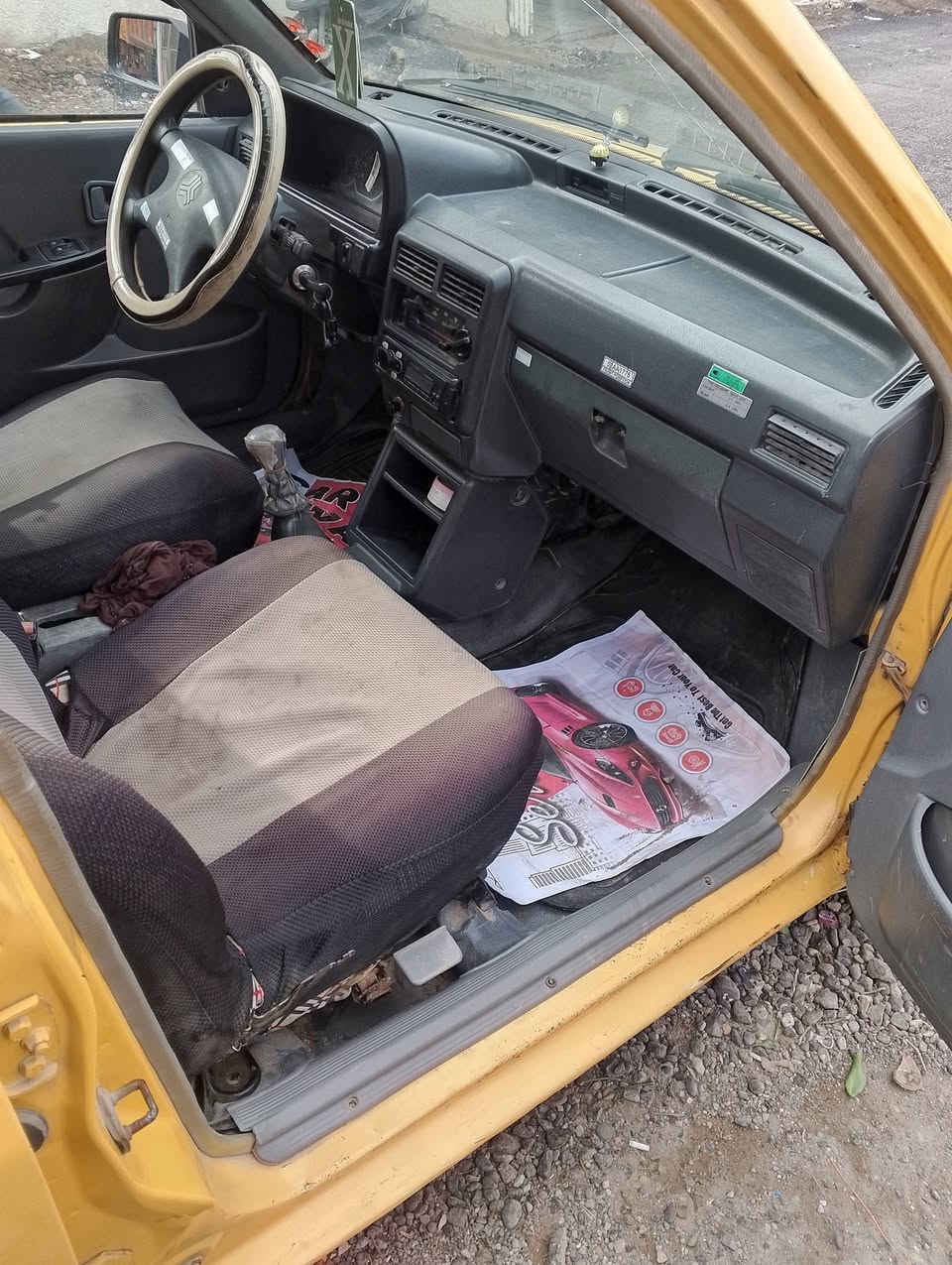 سلام عليكم سايبه للبيع راعيها ماندله سياره كشرها نضيف شغاله كلها كامله بس بيها مكينه ادخن كهربايات كلها شغاله رقم بغداد سنويه صاقطه سياره مديل 11 ابيع كوم حديد السعر مليون و تسعميه العنوان بغداد صدر القناه قرب مستشفى علاج الطبيعي *********** ملاحضه السياره مابيها اخياسات بس الهلال ومسويهن
