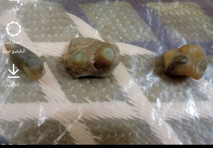 حجر هندي عقيق ٥الاف وسليماني ١٠لالف للبيع