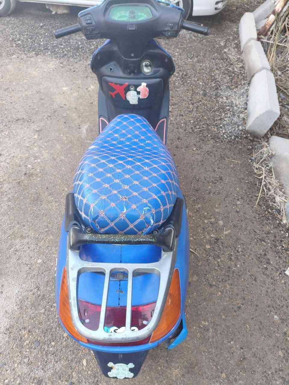 سلام عليكم
دراجة سبيسي نضيفة للبيع سعر 350 وبيهة مجال للشراي 

للتواصل- ***********
