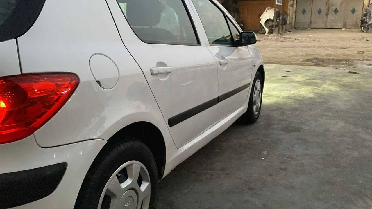 السلام عليكم بيجو 307 موديل 2006 فرنسي أوتماتيك رقم بغداد
وگير ومحرك مكفولا

 تخم تاير جديد
السيارة جاهزة واقتصادية بالبانزين

 مابيها أي نقص

 رايدها ب٥٨

 وأي استفسار الاتصال عالرقم:***********
