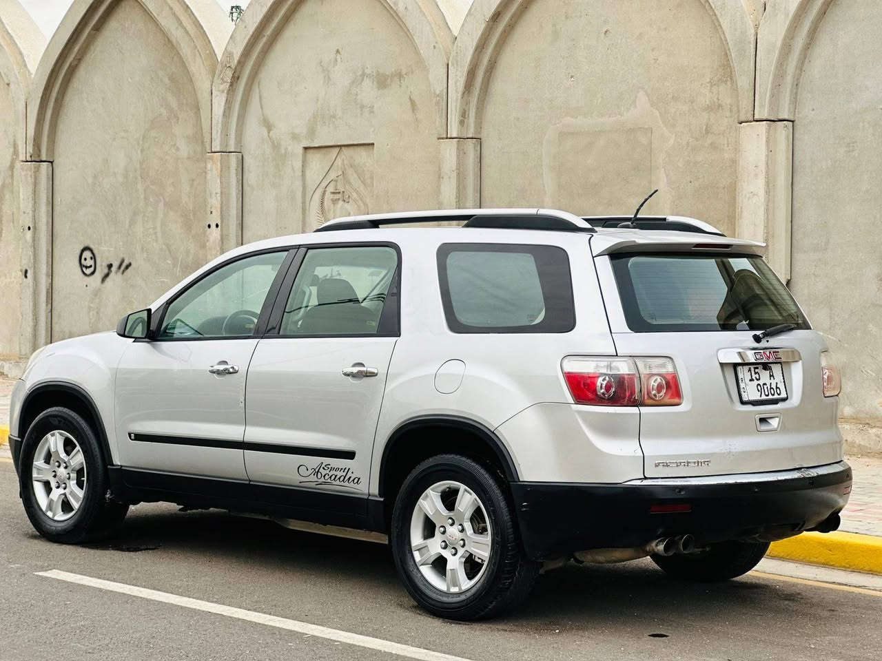 سلام عليكم جمسي اكاديه موديل 2009 مكفوله من الضربه والصبغ السعر 92 وبي مجال موصفات مكينه 3600 سبعه راكب داخل ملكي كشنات جلد تحكم ستيرن جهتين 3 قطع تبريد حساسات كامره خلفيه دواره مكينه وكير كفاله تخم تاير جديد حداديه رقم دولي تحويل مباشر سنويه لـ 30 للستفسار ***********
