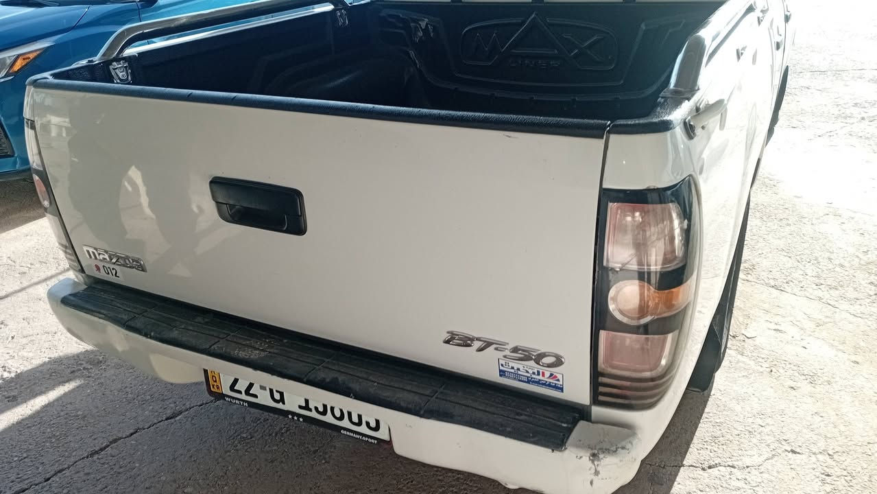 بيكب ..مازده ..٢٠١٢ 
رقم أربيل: رقم هزه سنوية جديد 
السياره: بدون ضرر 
السعر : ١٢٥ 
المحرك + كير بشرط لانفخ لا صرف لا بخار 
#العنوان الحمدانية _ الموصل 
#الاتصال: *********** _ ***********
