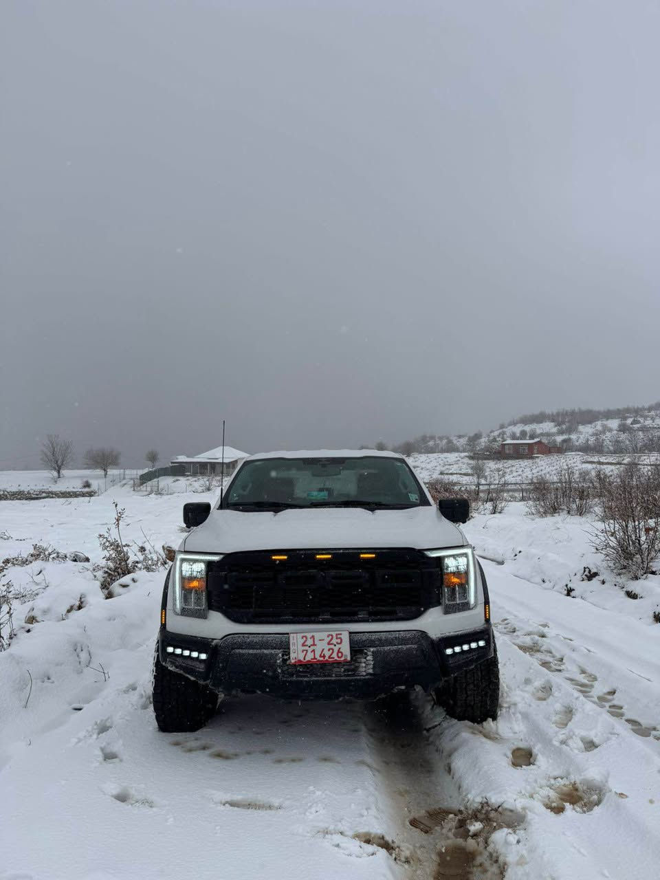 فورF150  سياره كلين بدون صبغ 
موديل 2023 
ماشيه سياره 5 ميل
سياره مرقم اربيل جاهز 
سياره بيها بس ارباك استيرن طاك
8 بستن نص موصفات 
السعر 350 
***********
*********** أربيل, العراق
