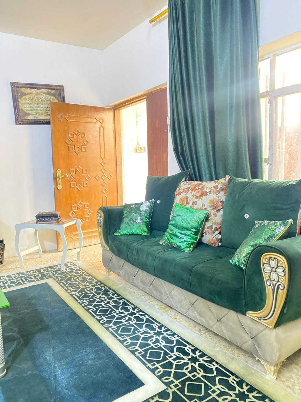 تخم تفصال عشر مقاعد للبيع للاستفسار الاتصال او المرسله ***********
