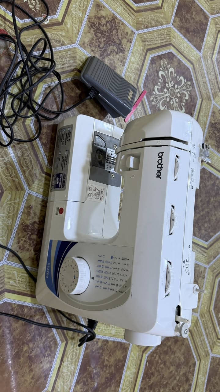 السلام عليكم مكينه خياطة نوع Brother GS2700 مستخدمة شهر تقريباً للبيع الي يحب يستفسر على الواتساب 👇

***********
