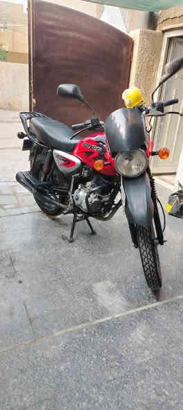 السلام@ عليكم بوكسر مديل ٢٣ مرقم ب اسمي تحويل ثاني يوم الدراجه مناقصها شي خير من الله تجي وتشوف ب عينك نضافتها ونضافه المكينه سعرها مليونين ونص ‪ 0773 595 6589‬موجود اتصال وواتساب
