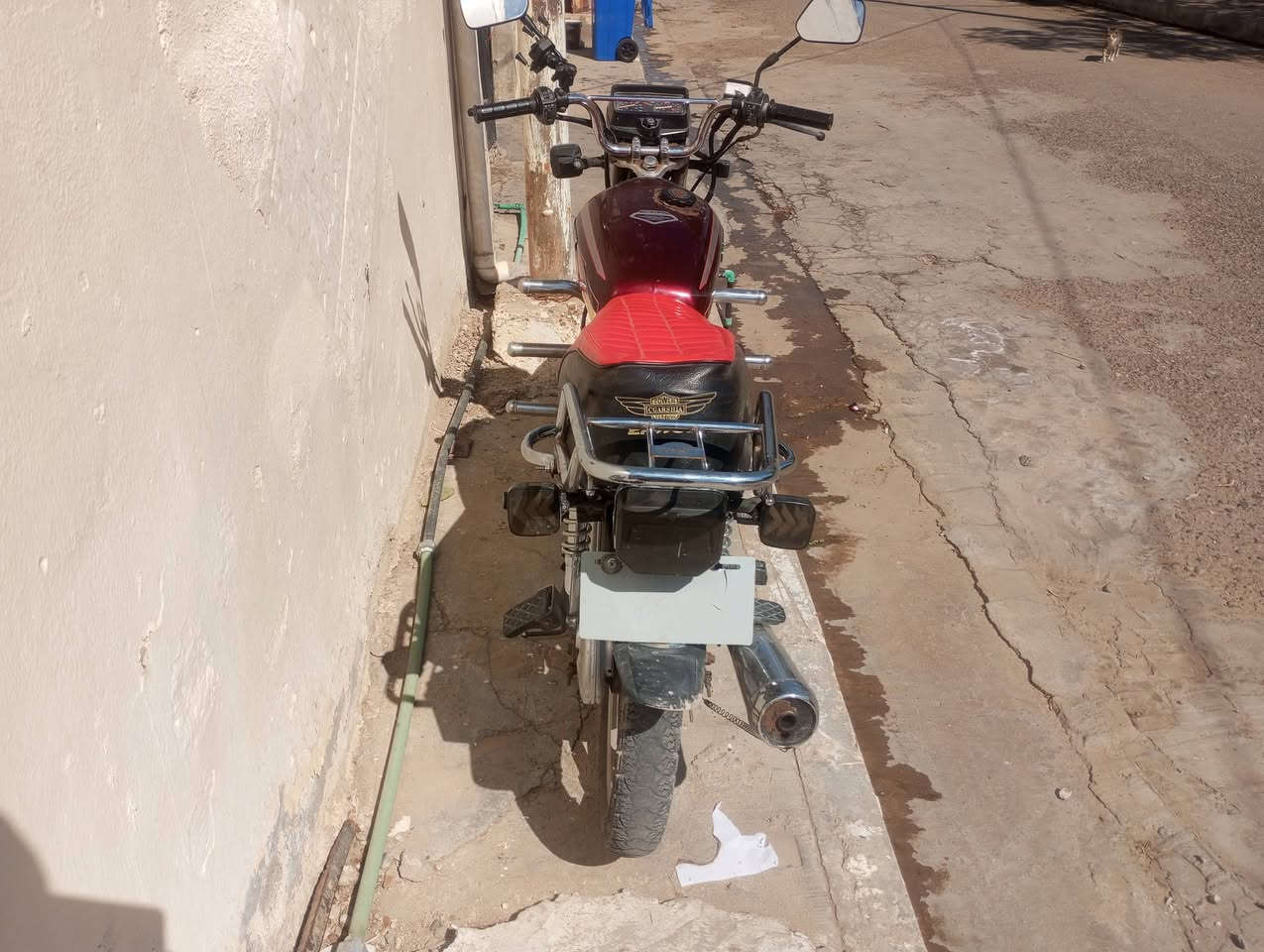 سلام عليكم دراجه سيفان موديل 21 بدون اوراق محرك وكير مكفولات وكهرابائيات شغاله سعر 425   رقم***********
