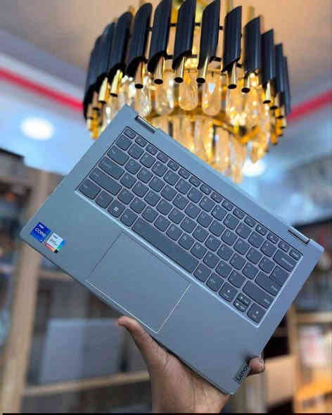 🔥 Lenovo ThinkBook 14s Yoga | قوة وأناقة في جهاز واحد 🔥

لو تدور لابتوب عملي، سريع، وشكله راقـي يناسب الشغل والدراسة مع مرونة كاملة…
💥 ThinkBook 14s Yoga هو الاختيار الصح ✅

💻 المواصفات:
• ⚡ المعالج: Intel Core i7 (الجيل 12)
• 🧠 الرام: 16GB DDR4 
• 💾 التخزين: SSD NVMe سعة 512GB
• 🎨 كرت الشاشة: Intel Iris Xe Graphics
• 🖥 الشاشة: 14 بوصة لمس – فل تاتش
• 🔄 تصميم: 2-in-1 (يفتح 360° ويتحول لتابلت)
• ✍️ دعم القلم
• 🔐 أمان: بصمة
• 🪶 خفيف وأنيق – مناسب للتنقل اليومي

✨ مناسب لـ:
✅ الشغل المكتبي
✅ الدراسة والجامعات
✅ البرمجة
✅ التصميم الخفيف
✅ الاستخدام اليومي السريع

📦 الحالة: ممتازة وجاهز للاستخدام
🔥 جهاز عملي، سريع، ومريح في كل أوضاع الاستخدام الاتصال السعر ٥٧٥ الف مجال بسيط
07822 898744 البصرة, العراق
