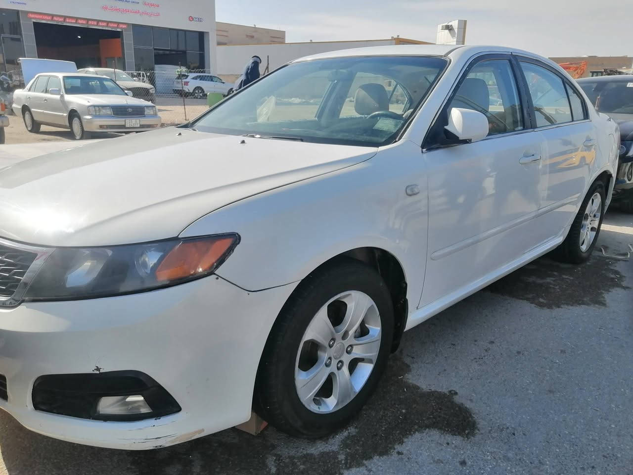 كيا اوبتيما ٢٠٠٩ خليجي اللون ابيض ثلجي رقم ذي قار بأسمي السياره..  العنوان.
ذي قار/الرفاعي.
كير ومكينه وتبريد شغال... 
السياره حسب فحص السونار
 معمرة...(بيهه تچيه) 
السعر. 82 وبيها مجال   ***********
