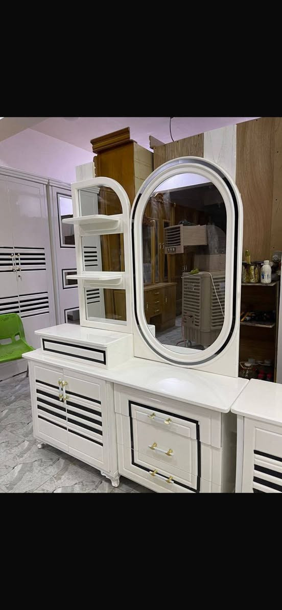 غرف نوم مصممة بأيدي عراقية، تصاميم عصرية مع لمسة تراثية، جودة تدوم مدى الحياة، وبأسعار تنافسية" 
ويجد شحن لجميع المحافظات وداخل بغداد مجانن
"السعر 2 مليون و200 ألف دينار عراقي". 
*********** بغداد, العراق
