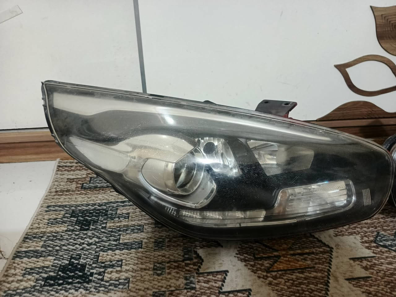 سلام عليكم لايتات كيه كارنز ٢٠١٥ للبيع سعر ٢٠٠رقم الهاتف ***********
