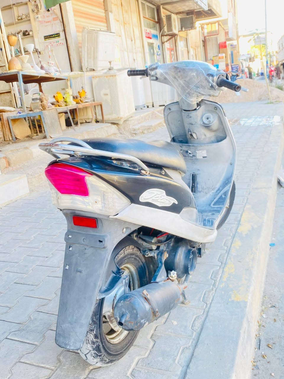 سلام عليكم ماكس قجمه للبيع برغي ممفتوح بيها كامله من طول لطول جيب وياك فيتر وفحص بحيلك كهربائيات كلها شغاله وكامله مكاني البصره قضاء المدينه ***********
