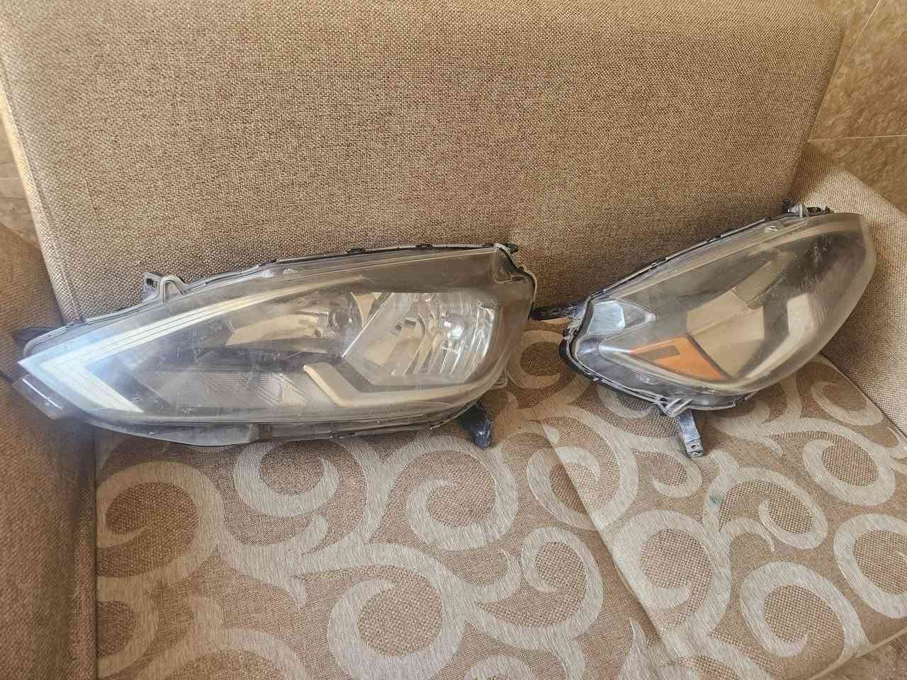 لبيع مازدات وارد امريكي يمنى ويسرى سنترا موديل ١٩ للبيع قفل ب٨٠ الف والاتصال على هذا الرقم ***********
