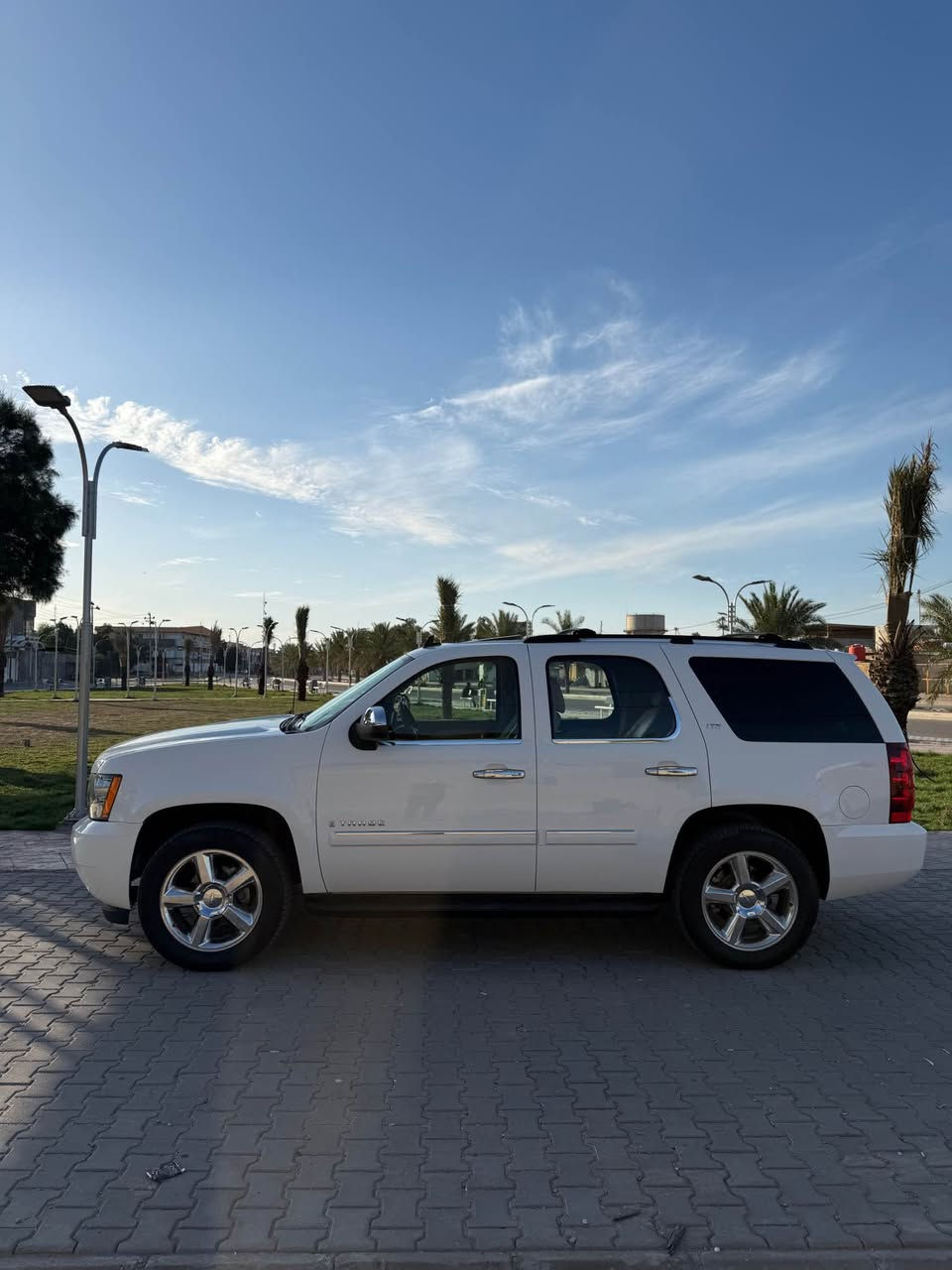 السلام عليكم ..... 
تاهو موديل 2008 مكفوله مواصفات LTZ محرك 5.3 داخل بيجي جنطة كهرباء كشنات كهرباء خزن ميموري كشنات تدفئة مرايات شفط فتحة بالسقف كير مكينه أكسل كفالة حدادية جديده
  رقم بغداد بسمي مشروع وطني سنوية 2030
السعر 210 
مكاني بصره 

*********** الزبير, البصرة
