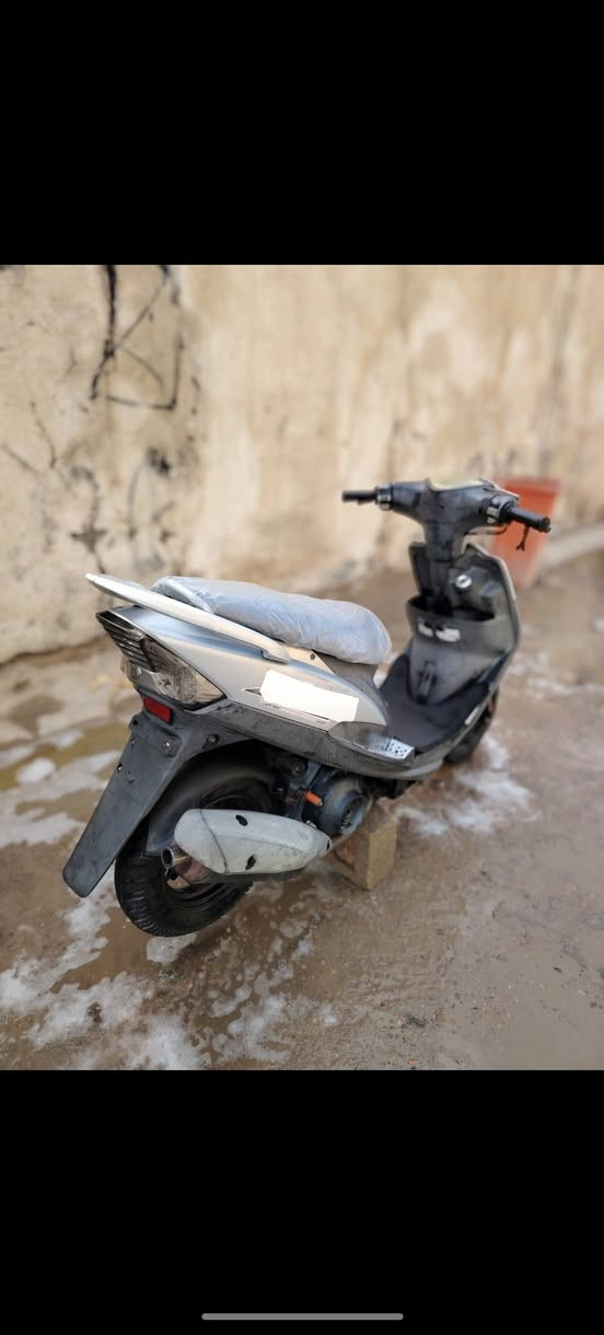 للبيع ماكس عدله   مختمه كلهه الدراجه مال حاويه ما بيهه اي نقص السعر 750 المكان القرنه الشرش رقمي ***********
