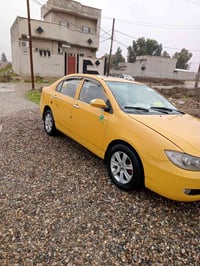 ليفان ٢٠١١ • محرك كورلا • كير عادي