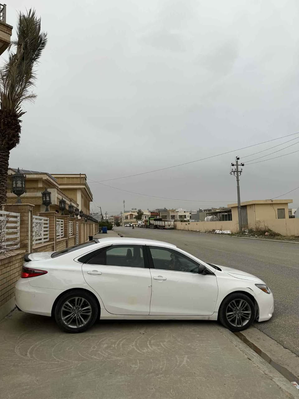 کامری ٢٠١٧ se 
‏‎قەبارەی بزوێنەر : 4 بستۆن
جاملغ و بۆنیت سبوغە لەگەڵ بستێک ساردەکوتە 
گێرو مەکینە بەشەرت بەناو کردن بەشەرت 
ماوای رۆیشتن: 115000 مایل
نرخ : 165$ 
رقم تەلەفون: *********** أربيل, العراق
