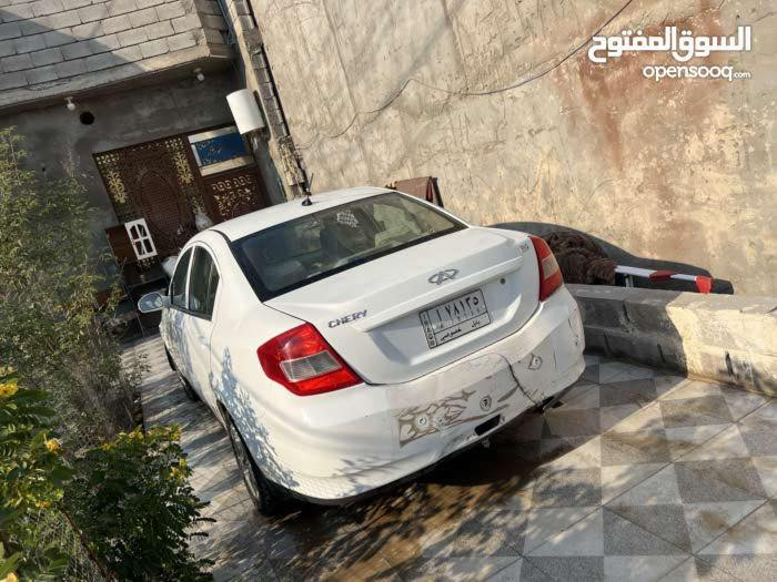 سياره شيري E5  سياره تخبل وحلوه وكلشي بيها شغال وسياره نضيفه وبيها ضربه بالجاملق الامامي ومبدل ومصبوغ وما مأثر. الحادث ع اي شي كهربائيات كلها شغاله استفسار اتصل. وتدلل 
 السعر 40  ورقه وبيها مجال ***********
