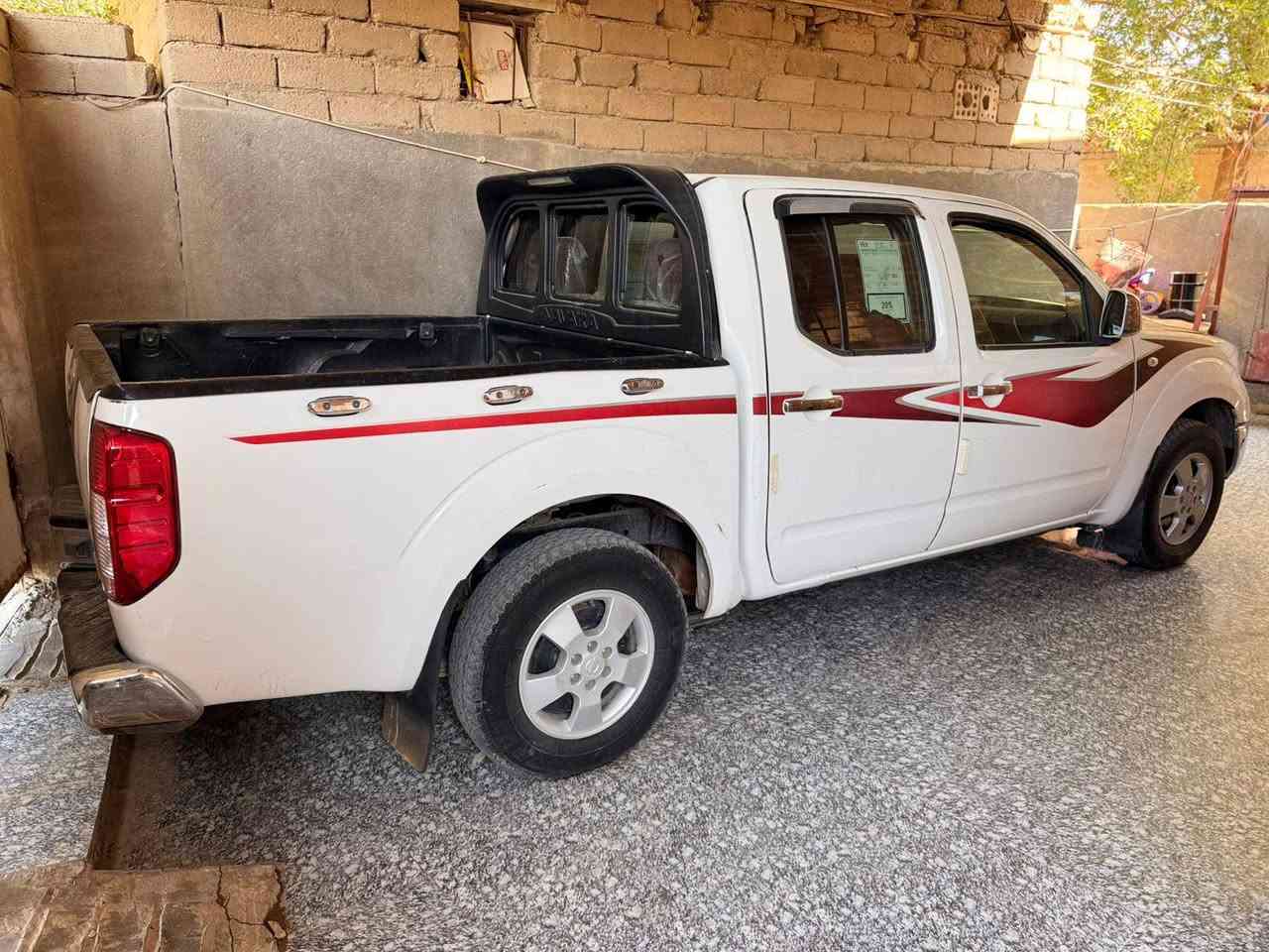 سلام عليكم نيفاره البيع موديل ١٣مكفوله من حادث مكينه وكير كفاله مكان سياره البصره قضاء المدينه السعر ١١٥بيه مجال ***********
