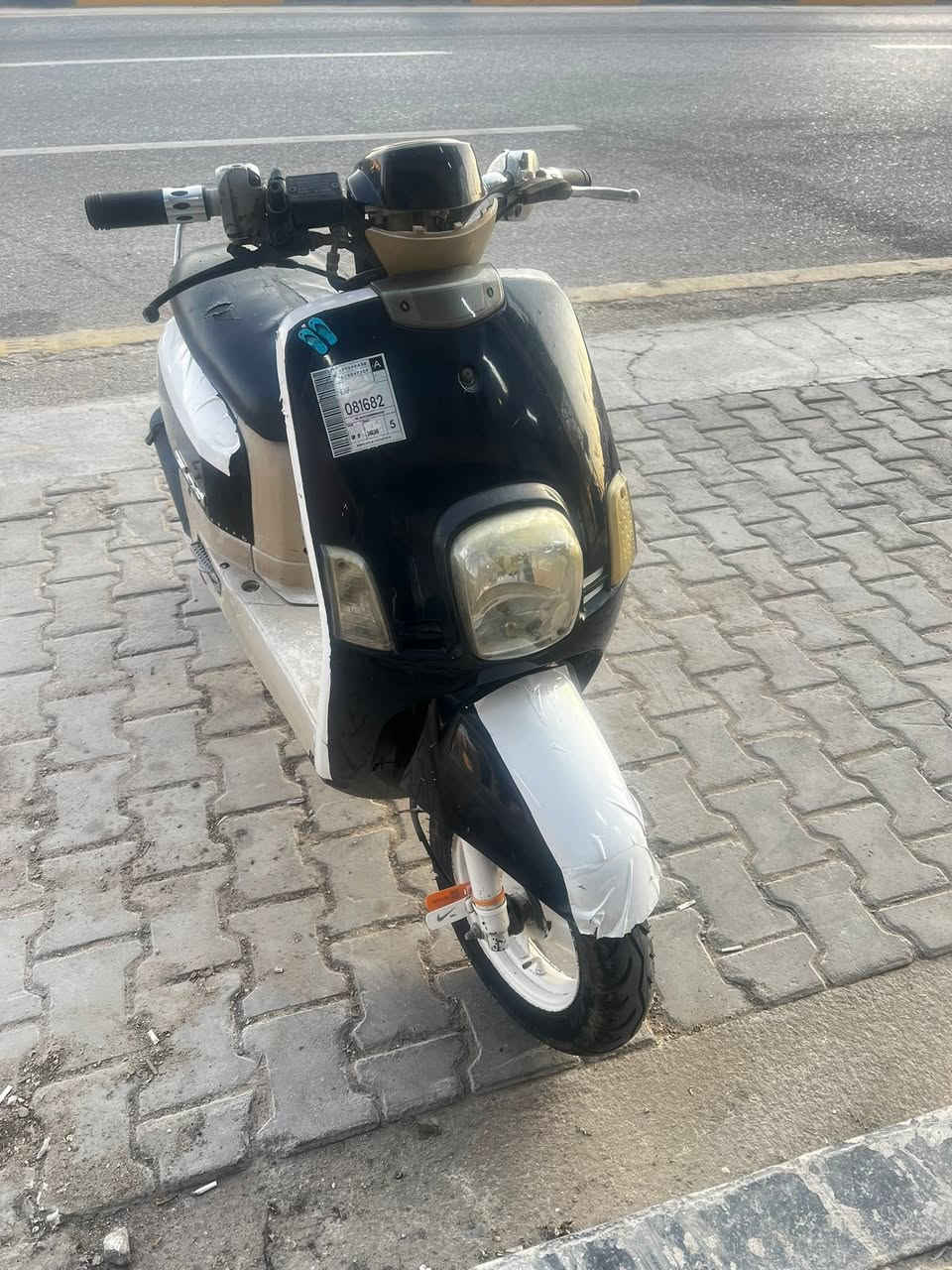 بوليسي البيع دراجه نضيف ناقصه بس سلف داخل حليبي مكاني كربلاء حي قادسيه دراجه مفتوحه بس ولفات سعره اب ٥٠٠ رقمي التواصل ***********
