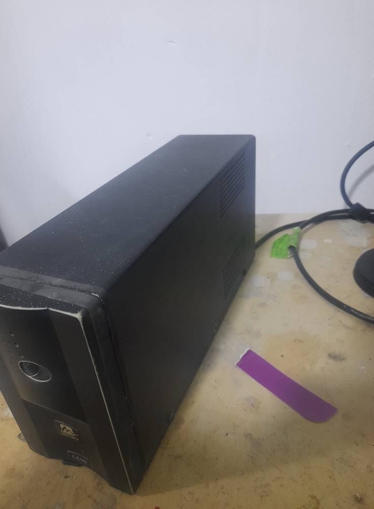 السلام عليكم ورحمة الله
يوبي اس للبــيـع c800 
شغال كامل مكمل بي نقطتين 
بطاريه جديده قبل شهر شديتها
بي فيوز حمايه 
السعر 30 قفل ربع مينزل
مكاني بغداد الطارميه


**إذا كنت صاحب هذا الإعلان وتريد حذفه لأي سبب، رجاءا أرسل رسالة إلى الدعم الفني**