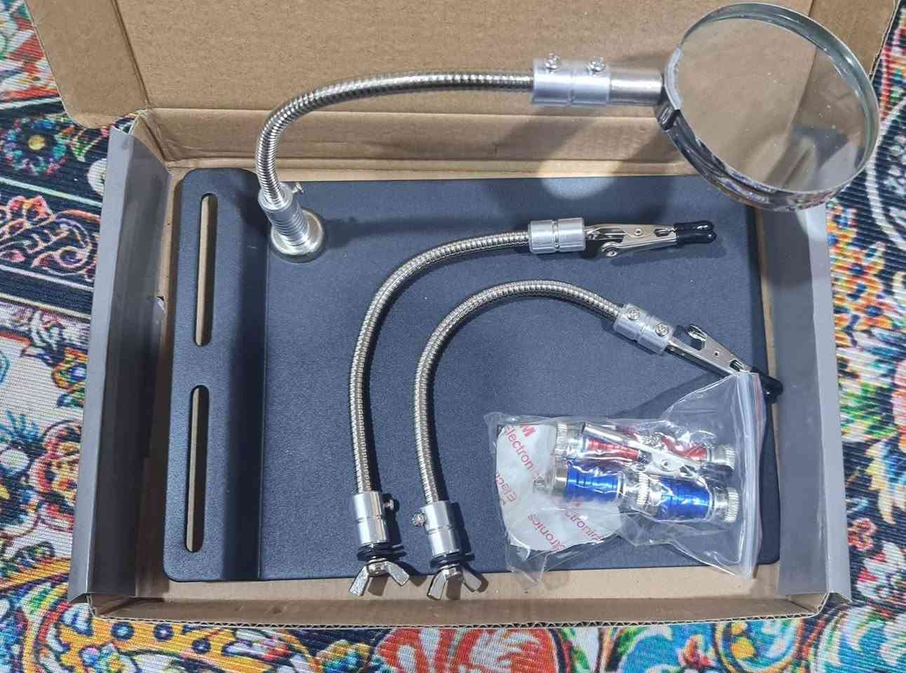 عدسة بهذا الشكل ويا غراضها كاملة بدون اي نقص وزنها ثكيل مغناطيس مال صيانة اعتقد سعرها 20 الف


**إذا كنت صاحب هذا الإعلان وتريد حذفه لأي سبب، رجاءا أرسل رسالة إلى الدعم الفني**