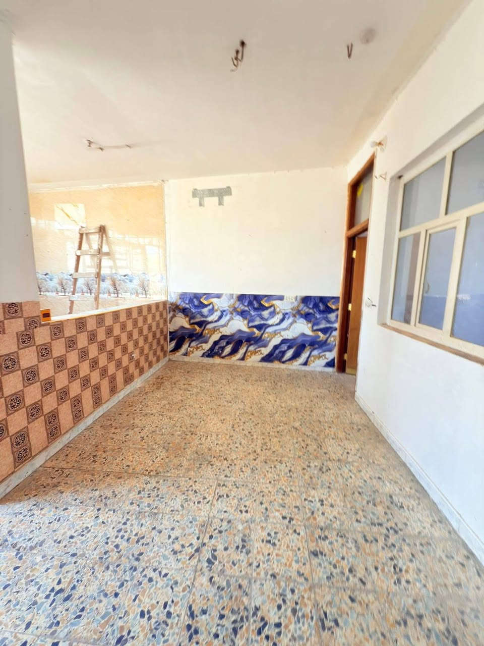 🏠 مشتمـــــــــل وشقــــــــــة للأيجـــــــــــار
فـٓــــي حـــــــي آلحسيــــــن(ع)
سنتـــــــــر شــــــــارع السندبـــــــاد

_________________
المساحــــة // 75م 
_________________

🏗️🧱#البنــــــــــــــاء متشابه الأرضي والثاني
غرفتيـــــــــــن وهـــــــــــول ومطبــــــــخ ومجمــــــــــع صحيـــــــــات  ...

_________________💲
أيجـــــــار الأرضــــــي 400 ألــــــــف 
أيجـــــــار الثانـــــــــي 350 ألــــــــف 
_________________💲

#مكتـــــــــب
           🏗️🧱أمــــــــلاك بابــــــــل للعقـــــــار🏗️🧱
#الكائـــــــــن
   شارع_الكرامة_قرب_الضريبة_مقابل_التخطيط_العمراني
          ***********📞☎️📞***********
                            ‏‪***********‬‏
_____________________________________________
