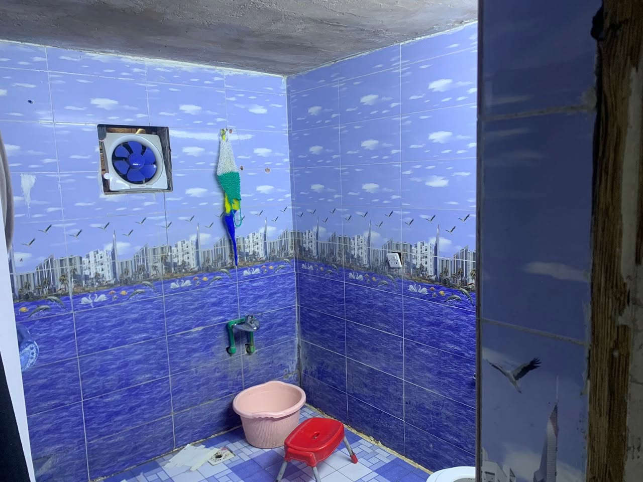 بيت ٢٠٠م في منطقه الاسمنت للبيع ✅
موقع ممتاز 🟢قريب جدا علا شارع نادي الصناعه ☑️
بناء ٢٠١٠ طابقين للاستفسار مكتب الشمس 🌞 للعقار 
***********
