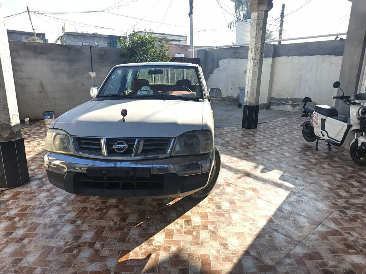 نيسان مزاد داخليه ٢٠٠٨ بيها صبغ جاملغ امامي والقماره اثر جراد وجراد موجود بالمنشور السعر ٧٥ سياره كامله مابيها نقص رقم ***********
