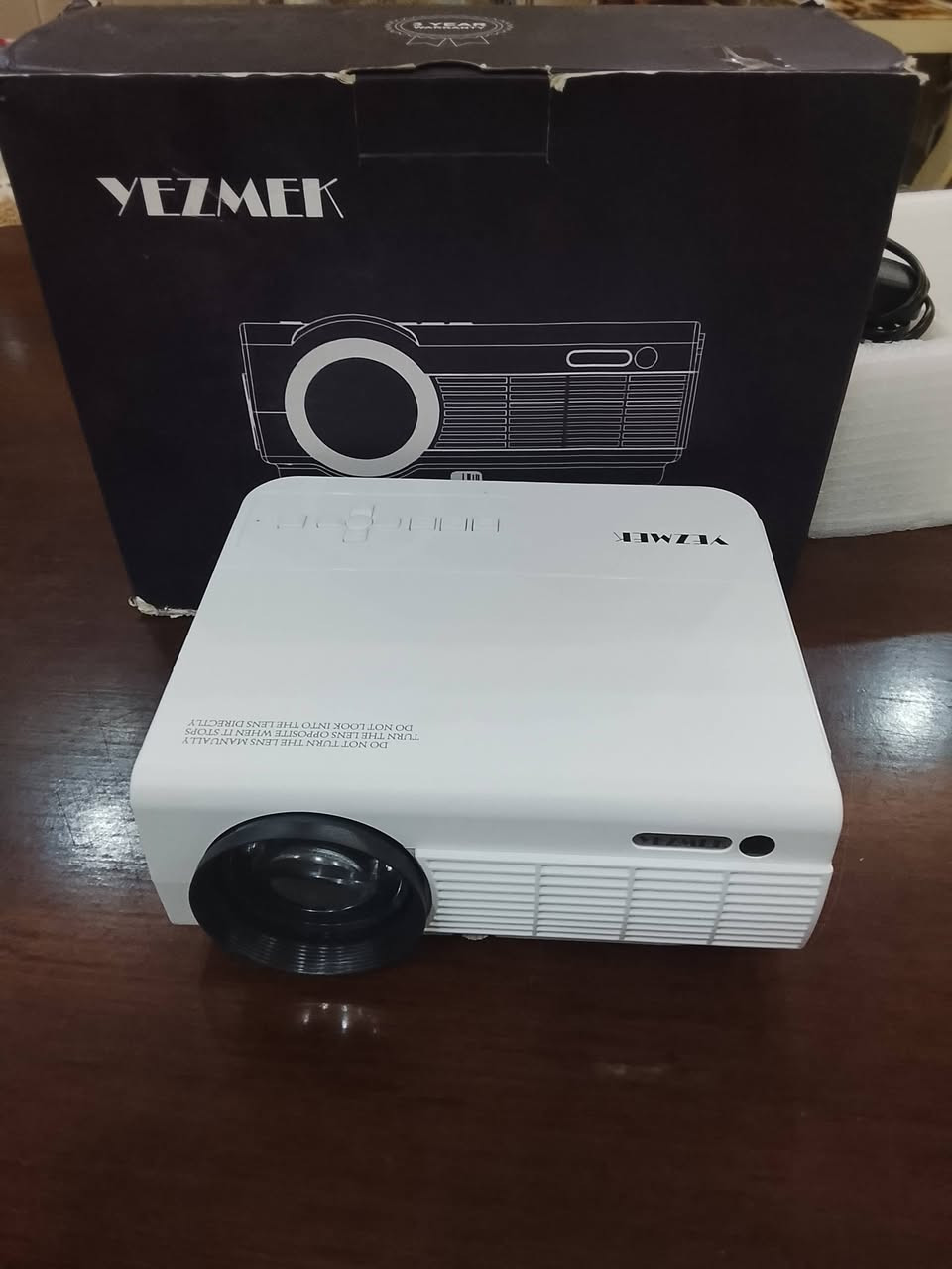 داتا شو للبيع فحم قيم واخذ توصيل موجود
***********
