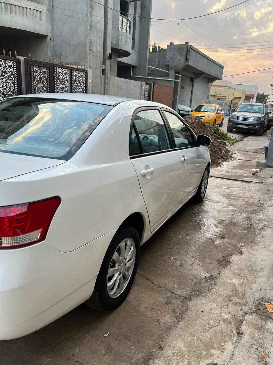 السلام عليكم
بي واي دي 3G  مزايده وزاره الداخليه  شرط كتاب الترقيم والوكالة تسجيلها يكلف 300 الف فقط كير اوتوماتيك صبغ عام جماليه كير محرك 

خير من الله صدر امامي خلفي جديد السياره جاهزه 70%

المكان كركوك السعر 5 ملايين ونص قفل
***********
***********
