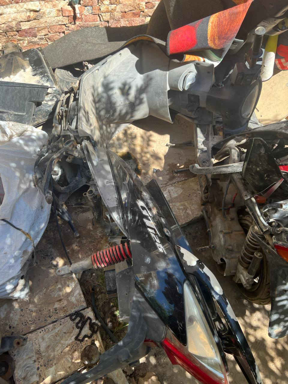 ابيع شلعة وحدة دراجتين وثلاث مكاين هنة وغراضهن قيم واخذ مكاني الحسينية


**إذا كنت صاحب هذا الإعلان وتريد حذفه لأي سبب، رجاءا أرسل رسالة إلى الدعم الفني**