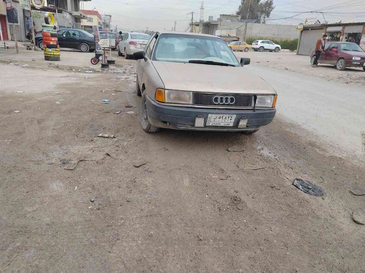 سلام عليكم اودي للبيع كير محرك شرط كابون بانزين بيها سنويه خضره رقم الماني السعر ٢٣ وبيها مجال ***********
