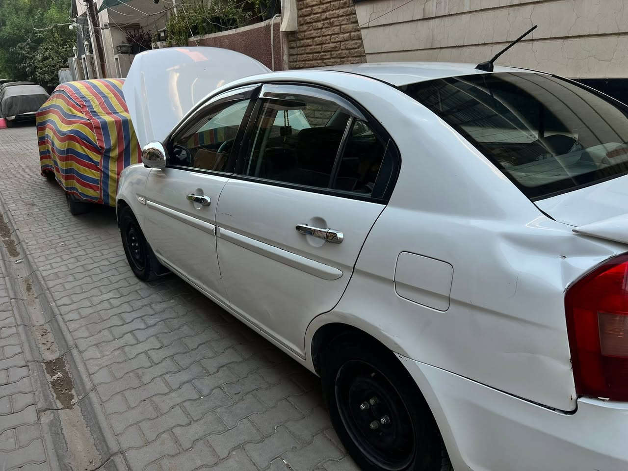 سلام عليكم اكسنت ٢٠٠٨ سعر ٨٠ وبيه مجال 
على شريحة ***********
***********

