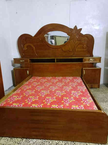 بلااااش 😍👈 لليريد حار ومكسب ورخيص 👇 غرفه كامله 6 بيبان تزكام صاج عراقي مال عماره وكلللش نضيفه ومابيها اي ضرر ولا نقص والسعر 375 فقط تصفيه محل شراي اتصل عالرقم *********** ميسان حي شهداء
