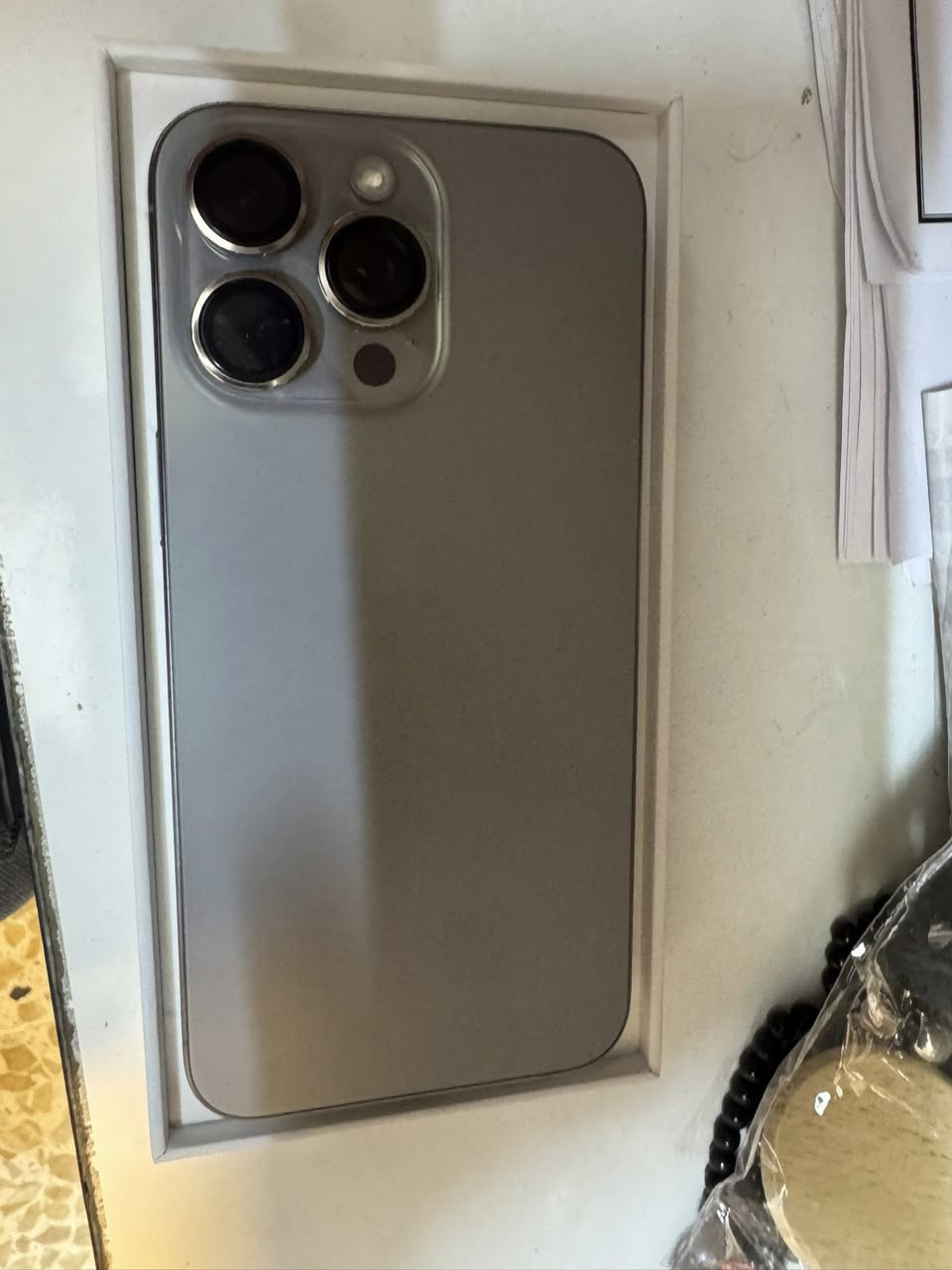 السلام عليكم ايفون ١٥ ابرو ماكس لو نيتانيوم الجهاز ضمان ماستر نضافه ١٠٠/١٠٠ شخط ما بيه ولا داخل تصليح كفاله عامه عله يدي من اول ما نزل الذكره ٢٥٦ بطاريه ٨٥ الجهاز لوك كلش جديد عربي شرق اوسط السعر مليون و١٠٠ وبيه مجال بسيط الشراي فقط اتصال عله الرقم *********** مكاني بغداد الحريه تجي تاخذه من باب البيت
