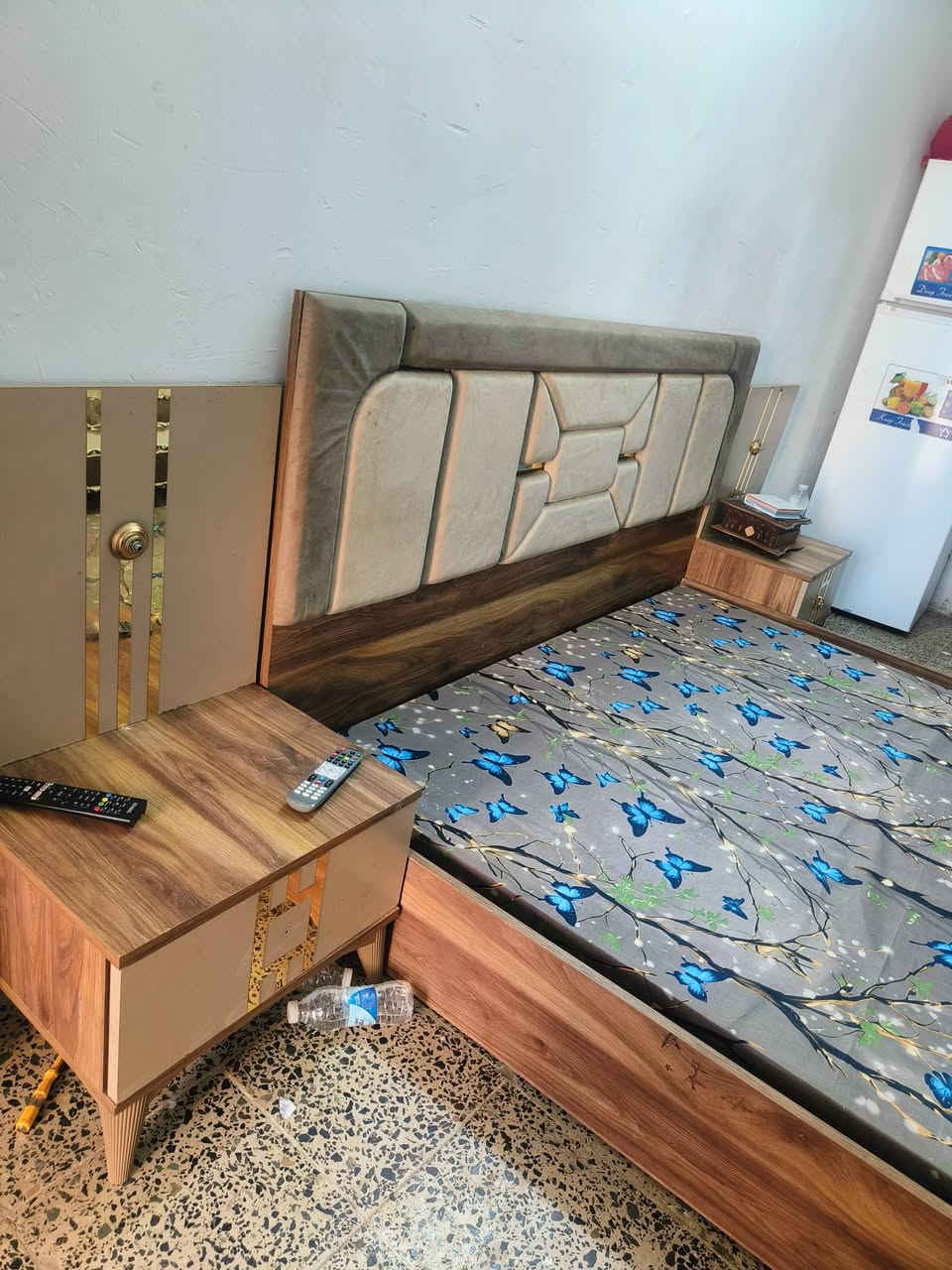 غرفه تركيه خمس قطع بيها اضرار التفاصيل بل خاص رقم بي واتساب ***********

