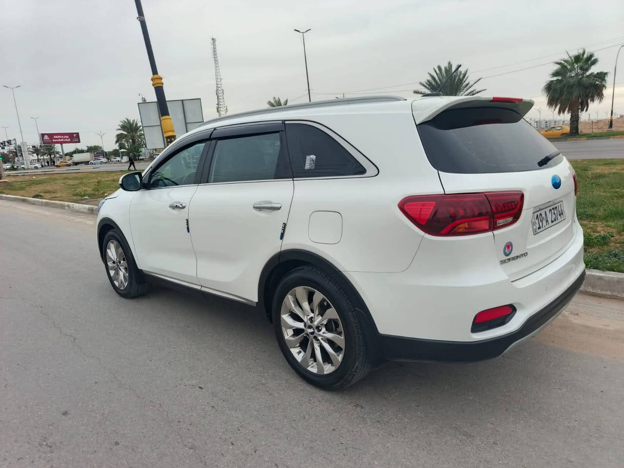 السلام عليكم سياره نوع سورنتو خليجي موديل2019 سياره كفاله عامه من ضربه وصبغ وتبديل السياره فول موصفات عده الفتحه سياره سته سلندر سبعه راكب 3قطع تبريد حساسات كامره دوره شاشه جبير خمس بصمات مري شفط باب ترحيب خمسه ويل كب كروم السياره شكل العشرين كفاله كيرمكينه حداديه تبريد العنوان كربلاء السعر246  رقم الهاتف ***********
