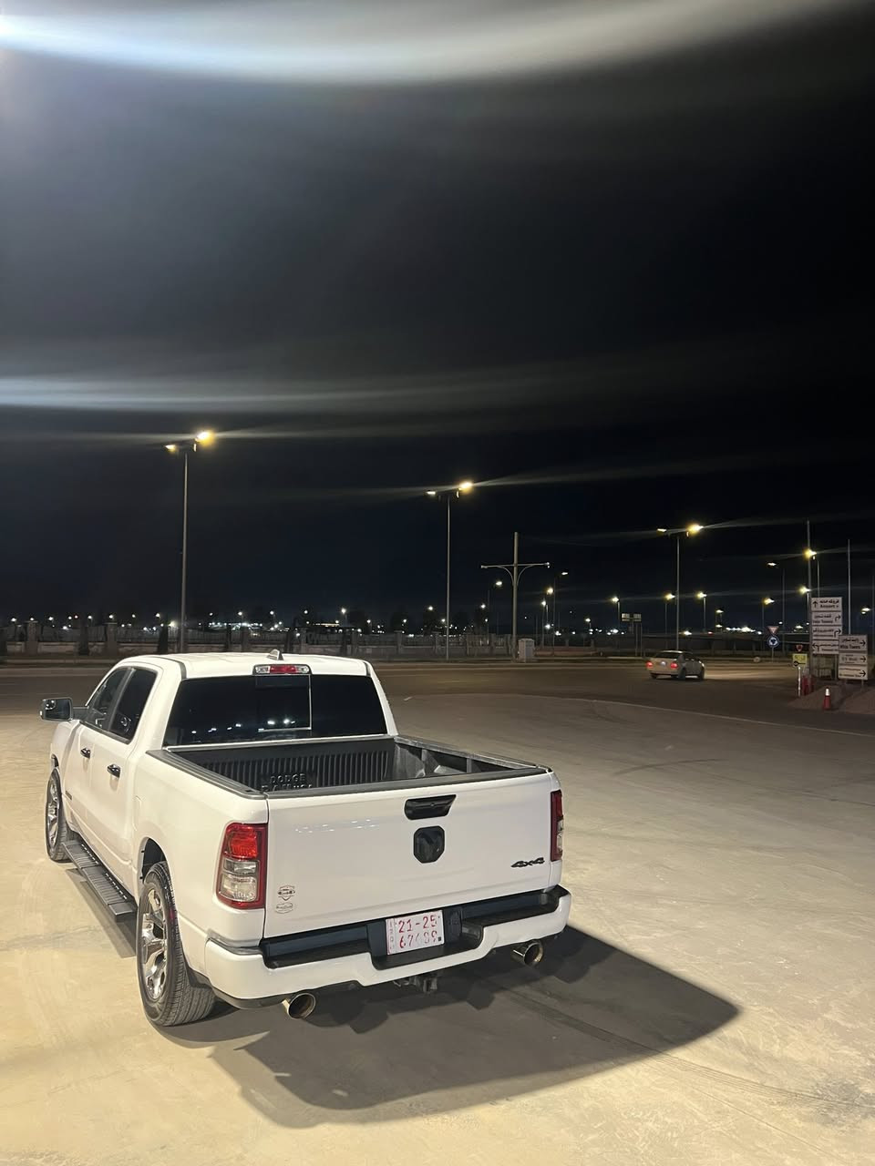 سلام و علیک
دوج رام بک هورن

مدیل 2023 

رقم کاتی 

مایشی 52 میل 

جاملج باب بیلادی مبدل 

جاملغ ورا جهت السایق کلیر امریکی ویا نوص باب بودی 

شاشە تیسلا 

کوشنات قوماش

کوشن هیتر ستیرن هیتر 

‏8سلندر 

***********
