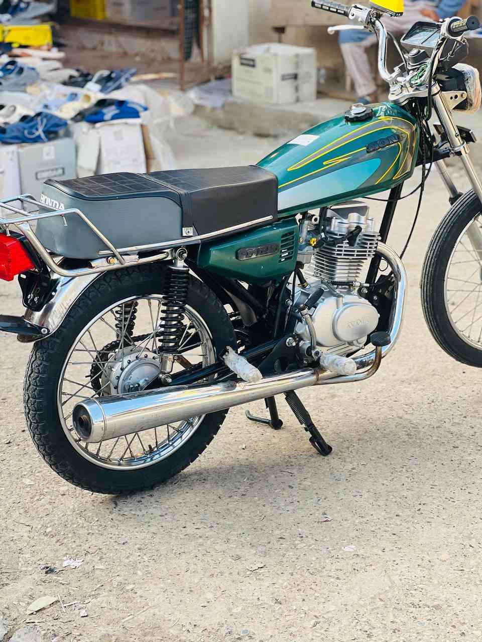 سلام عليكم دراجه نامه البيع تعمير موديل 24السعر 600وببيه مجال قليل مكاني ميمونه ارقم الهاتف ***********
