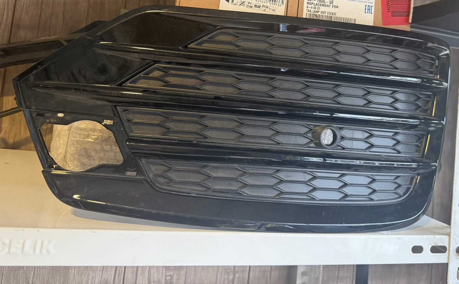 🔧 قطع غيار أودي الأصلية والمتوفرة الآن من برايم 🔧
نوفر مجموعة واسعة من قطع غيار Audi لمختلف الموديلات الحديثة:
✅ قطع أصلية ومضمونة
✅ جودة عالية وأسعار منافسة
✅ شحن لجميع المحافظات

إذا تبحث عن قطعة معينة، أرسل رقم الشاصي (VIN) وسنقوم بتوفيرها بأسرع وقت.

📍 برايم لقطع غيار السيارات الفاخرة
📞 ***********
📍 أربيل – الصناعة الشمالية
