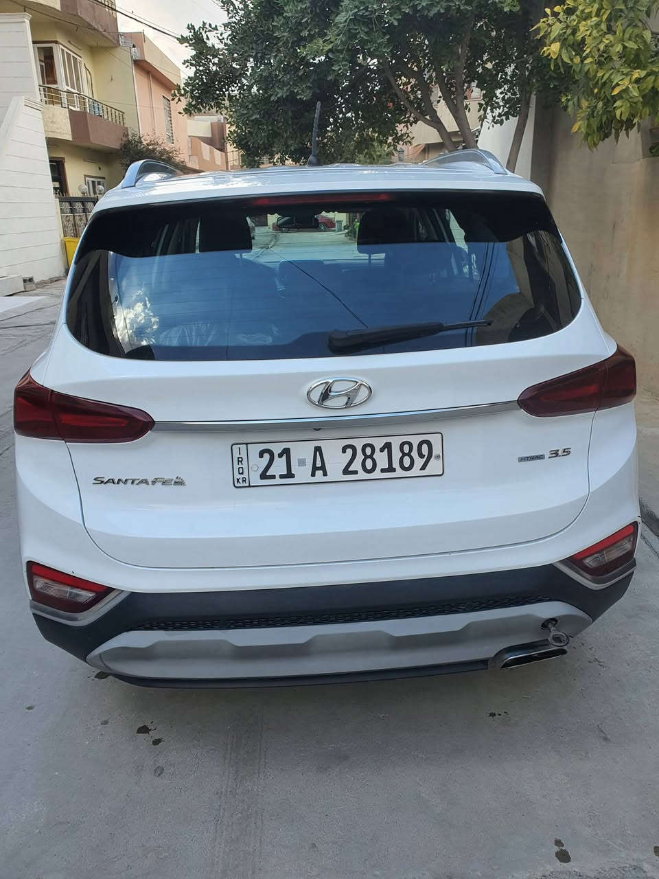 سلام عليكم سنتافي 2019 خليجي
محرك سته سلندر 3.5 المرغوب 
مواصفات معروفه 
بيها شويه صبغ بل قبغ جنطه بدون دواخل ابد
ماشي 137 الف كيلو
مكان سيارة كركوك 
رقم  ***********
