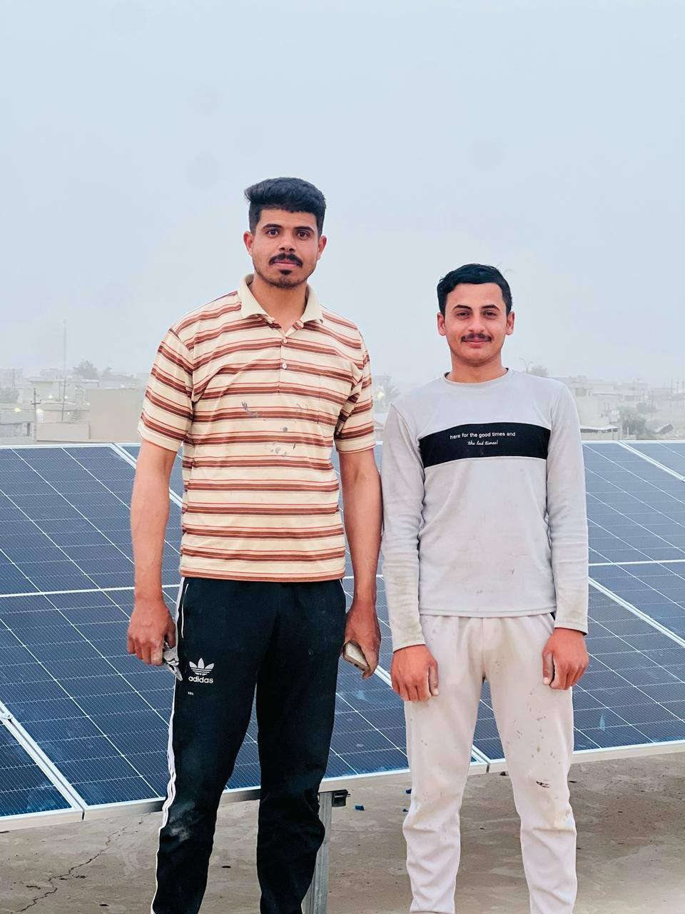 اتصل وتدلل 
***********
