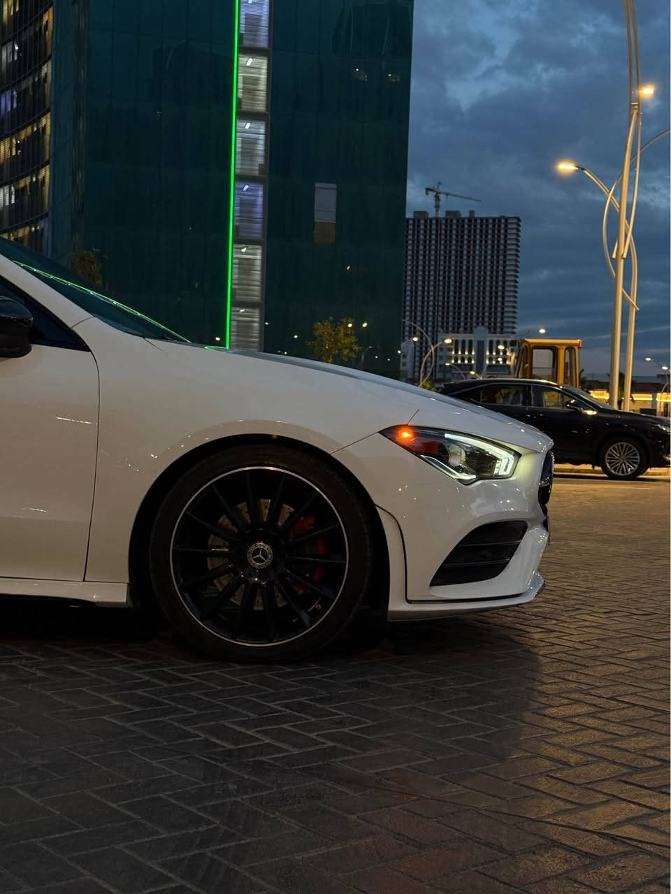 Mercedes CLA 2020 amg 
مرسيدس سي ال اي فول اي ام جي 
بجم ورا كبس 
محرك 2000 توربو مكفول 
سيارة بدون دواخل ايرباك بس بردة 
بية ثلث قطع كلير امريكا و قطعتين تبديل بلادي 
بانورامة كامرات فول فول 
مواصفات معروفة 
ماشية 55 الف مايل 
رقم شانصي WDD5J4GB0LN037760
مكان سيارة اربيل 
بيع او مراوس حسب قناعه 
سعر جوة كل السوگ 218 ورقة مجال حق الجية 
واتساب *********** أربيل, العراق
